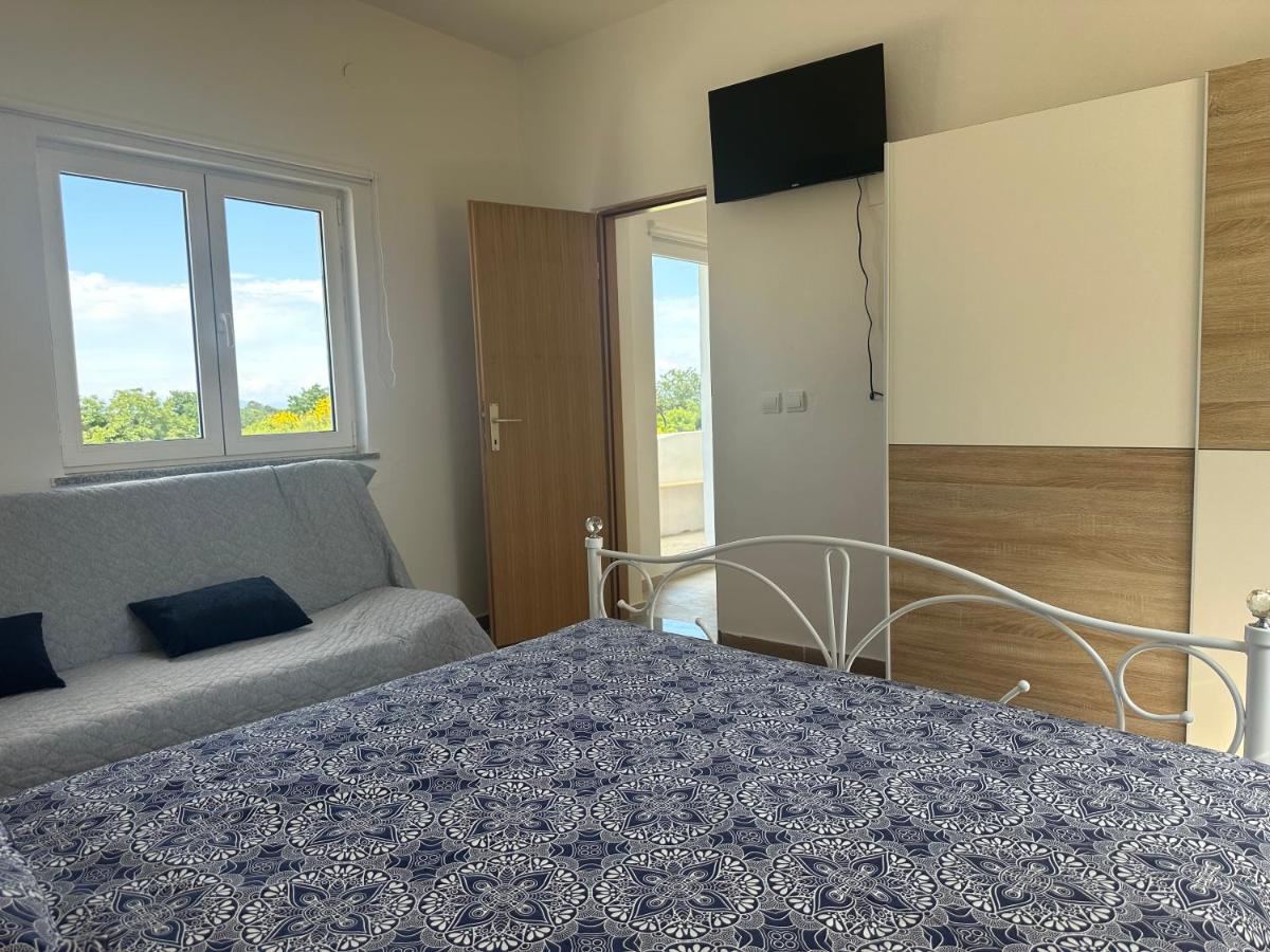 Apartment Stanko Ližnjan Eksteriør billede