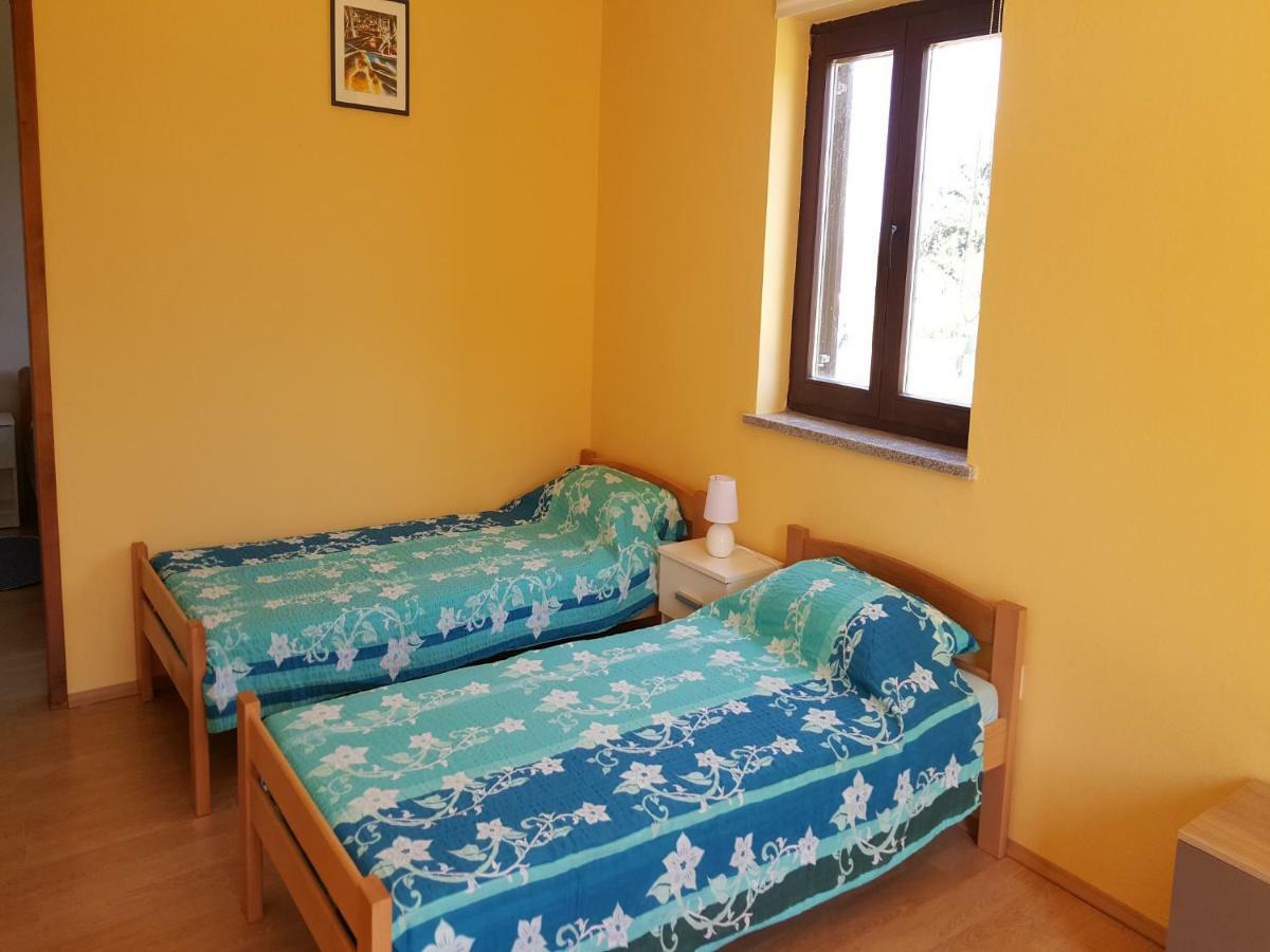 Apartment Stanko Ližnjan Eksteriør billede